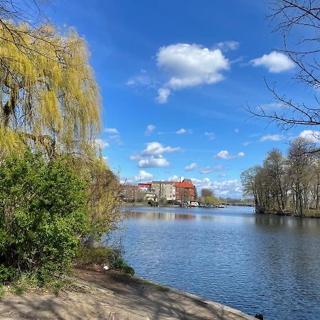 Luxury 60M2 Appartement In Wilhelmstadt Berlin Exteriör bild
