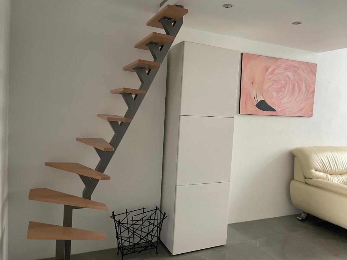 Luxury 60M2 Appartement In Wilhelmstadt Berlin Exteriör bild