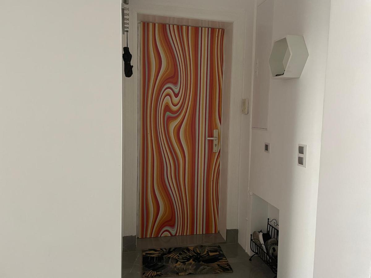 Luxury 60M2 Appartement In Wilhelmstadt Berlin Exteriör bild